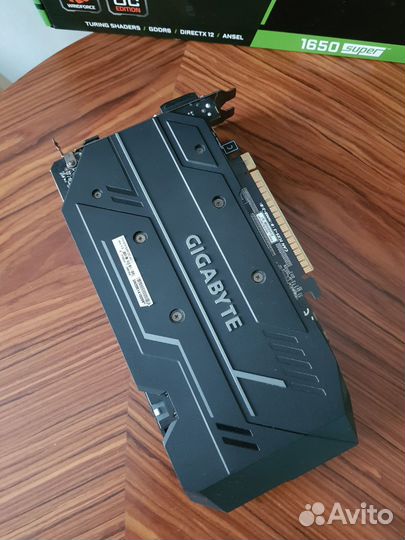 Видеокарта GTX 1650 Super