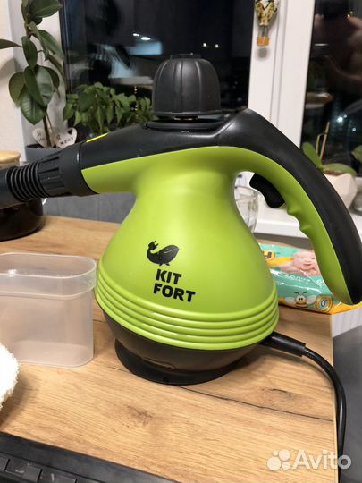 Ручной пароочиститель