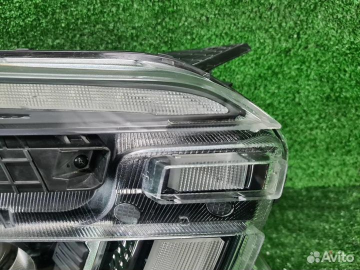 Б/У Б/У Фара правая Hyundai Creta 2 (2021-н.в.)