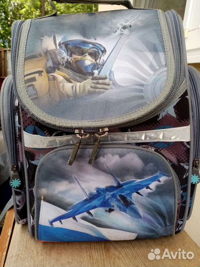 Рюкзак школьный с ортопедический спинкой