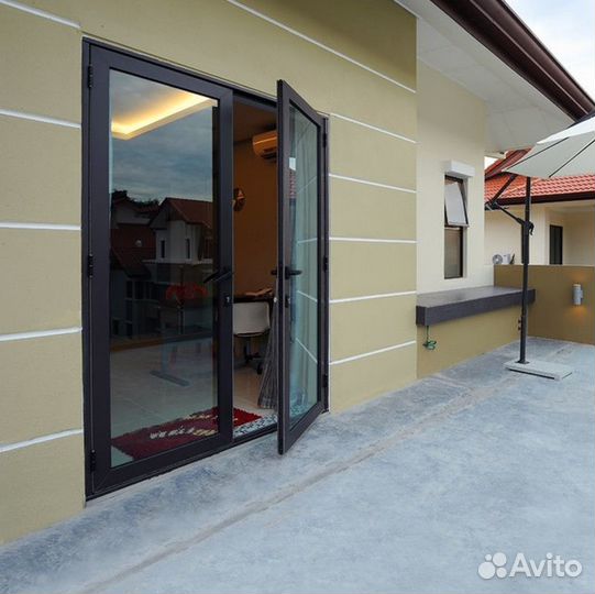 Двери на балкон