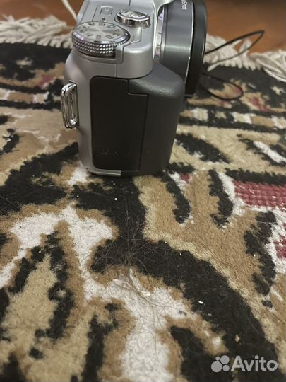 Компактный фотоаппарат sony DSC-H10