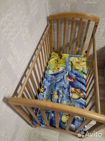 Детская кроватка