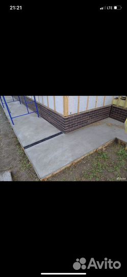 Бригада строителей