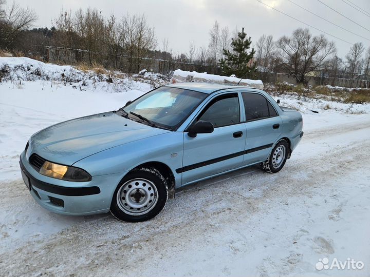 Mitsubishi Carisma 1.6 МТ, 2002, 217 000 км