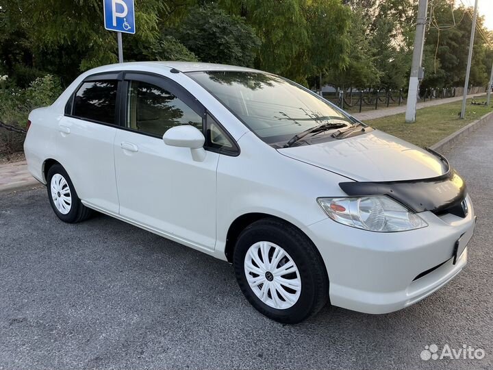 Honda Fit Aria 2004