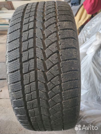 DoubleStar DW02 245/50 R18 95S