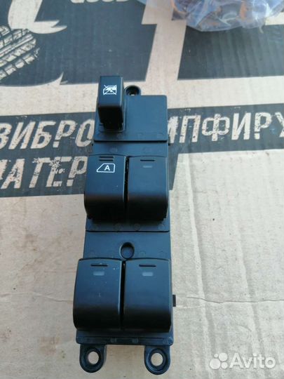 Блок управления стеклоподъемников на ниссан нот 1
