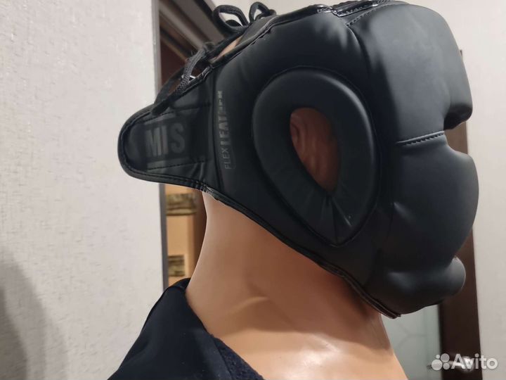 Боксерский шлем