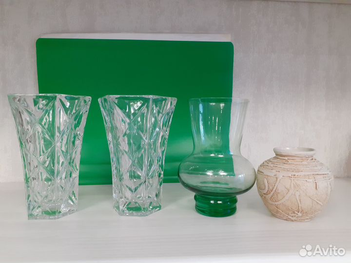 Миниатюрные вазы