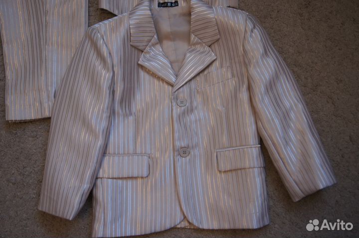 Костюм тройка на мальчика