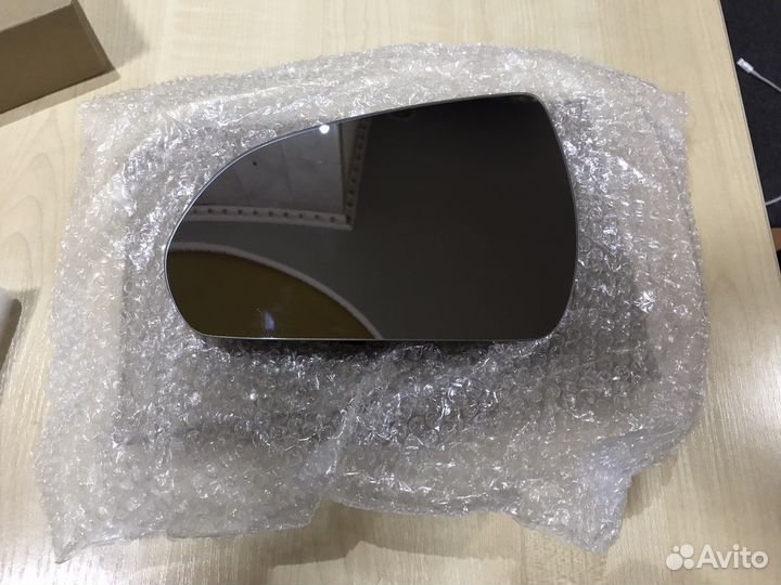 Полотно зеркала Hyundai Solaris 2 LH/RH c2017