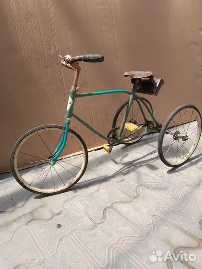 Детский трехколесный велосипед СССР