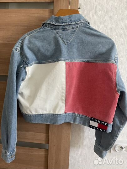 Джинсовая куртка женская Tommy Jeans