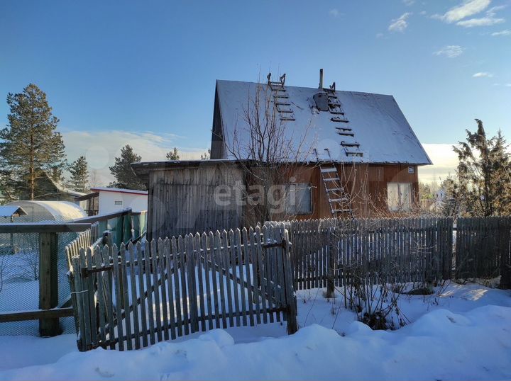 Дача 20 м² на участке 9 сот.