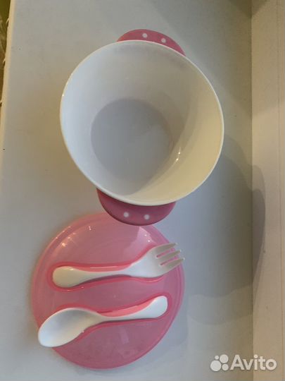 Тарелка на присоске с приборами и крышкой