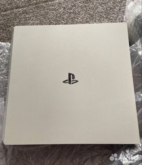 PlayStation 4 pro 1 терабайт