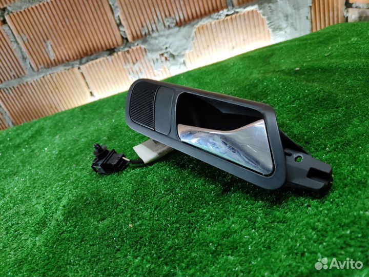 Ручка задняя левая внутренняя Volkswagen Passat B6