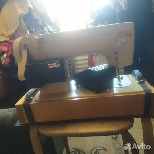 Швейная машина