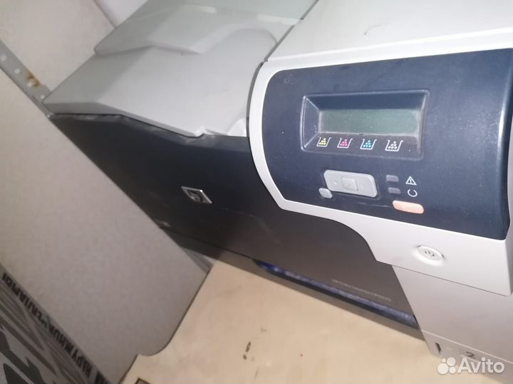 Отдам бесплатно принтер HP Color LaserJet CP5225