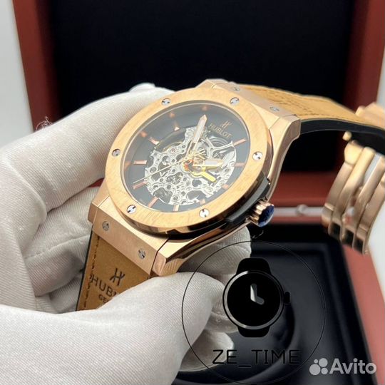 Часы мужские Hublot скелетоны золотые