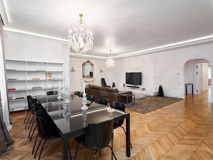 5-к. квартира, 340 м², 2/8 эт.