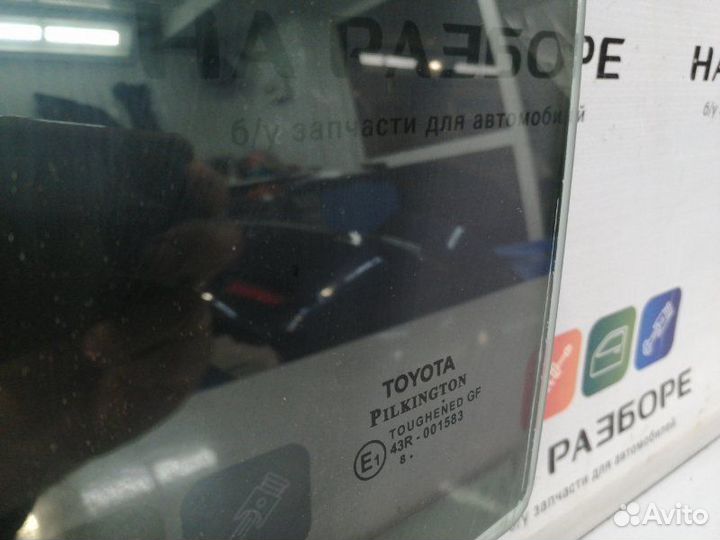 Стекло двери заднее левое Toyota Avensis T270