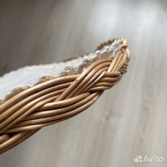 Поднос плетеный