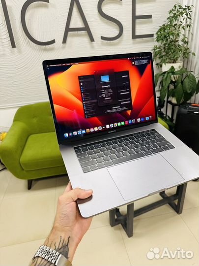 Apple MacBook Pro 15 2018 16/512 Идеал. Гарантия