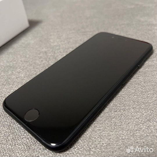 iPhone SE 64gb 2020