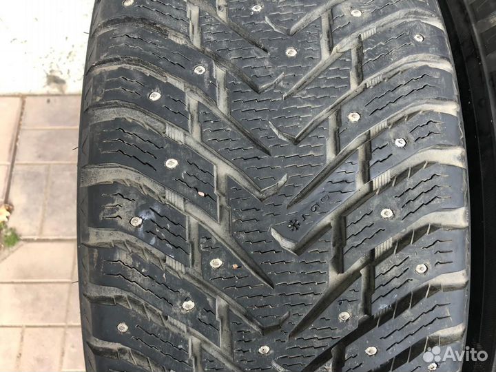 Nokian Tyres Hakkapeliitta 8 SUV 275/55 R20 117T