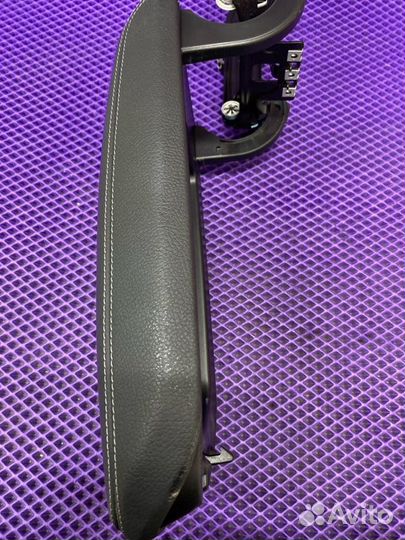 Крышка подлокотника Bmw X4 F26 N20B20A 2014 Пробег