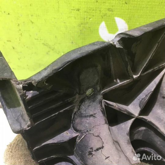 Крепление акб (корпус/подставка) Фольксваген Гол