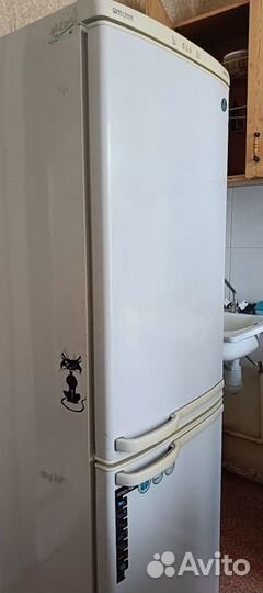 Холодильник Samsung cool n cool