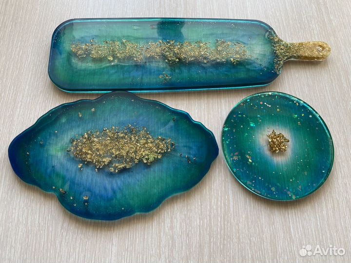 Сервировочные блюда, доски, тарелки