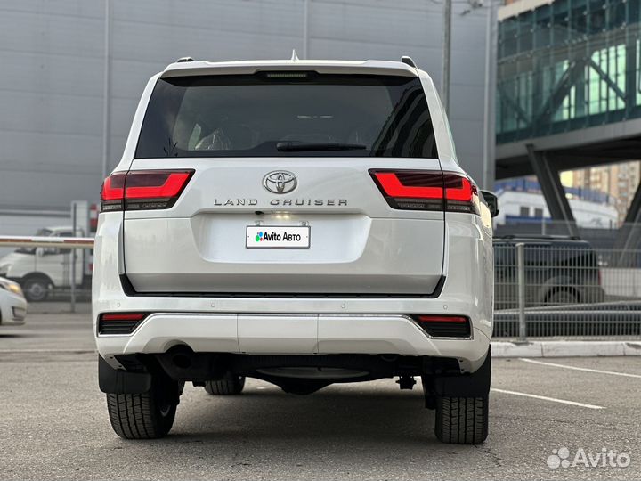 Toyota Land Cruiser 3.5 AT, 2023, 39 км