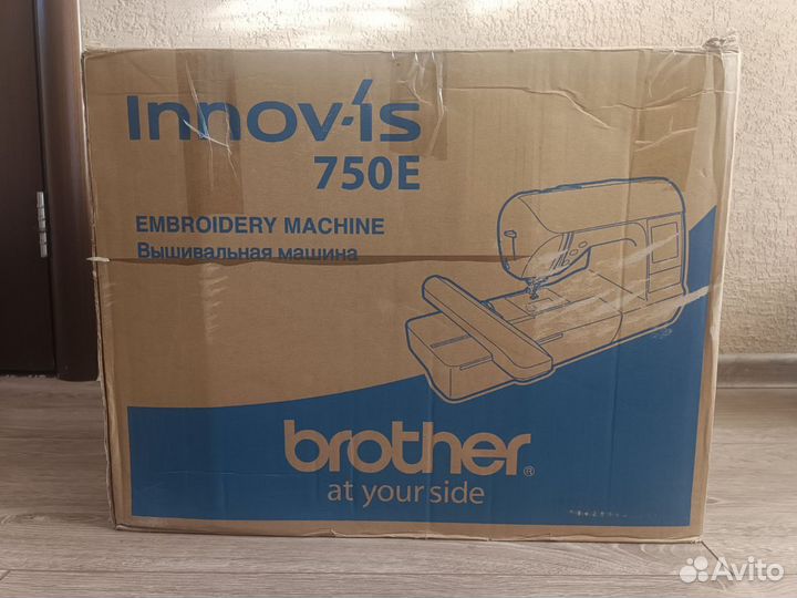 Вышивальная машина Brother Innov'-is 750E