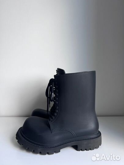 Balenciaga steroid boots