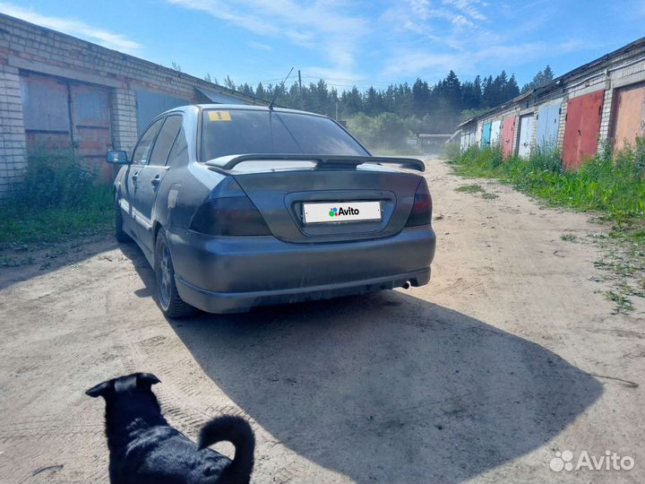 Mitsubishi Lancer 1.6 МТ, 2005, 200 000 км