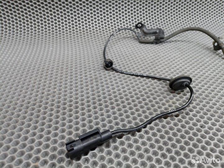 Датчик ABS задний левый 4WD Compass/Patriot