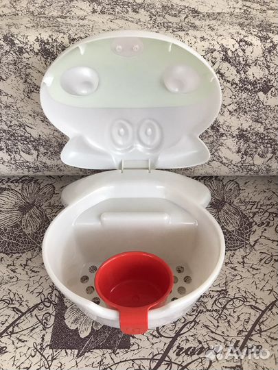 Стульчик для купания и ракушка для игрушек Ok Baby