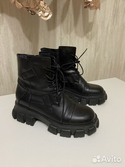 Ботинки женские