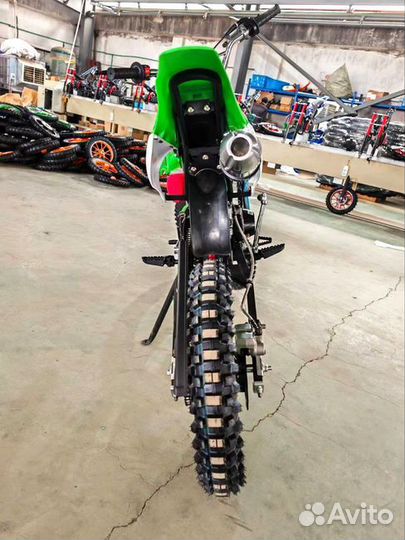 Питбайк 125 кубов колеса 17/14