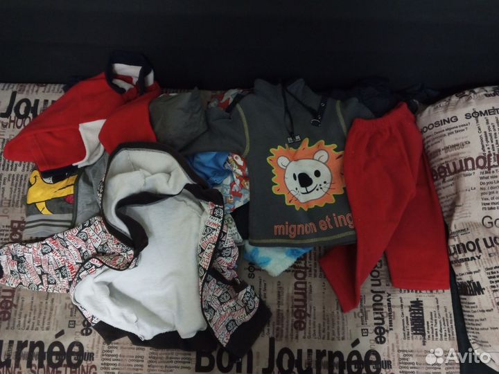 Коробка детских вещей