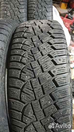 Continental IceContact 2 215/65 R17