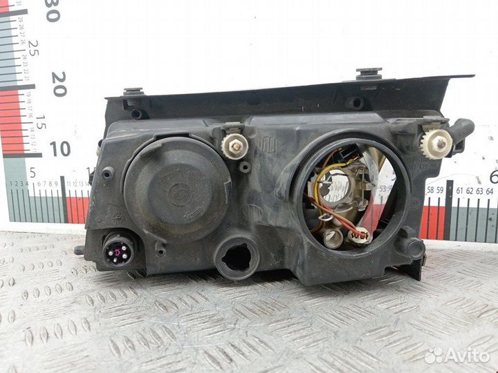 Фара передняя для Volkswagen Passat 5 3B0941018R