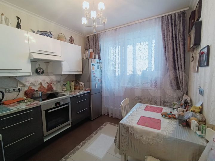 2-к. квартира, 52 м², 10/12 эт.