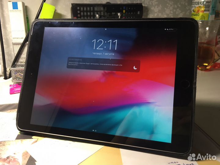 iPad 5 (2017) 128gb WiFi+Cellular