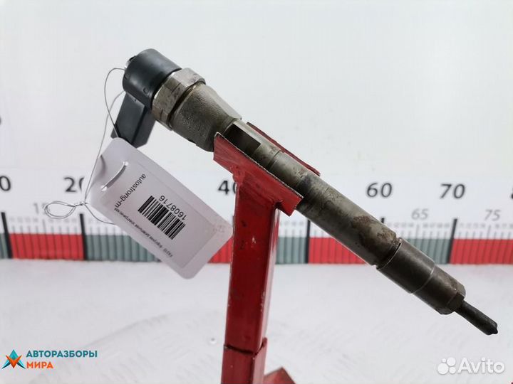 Форсунка Chrysler PT Cruiser 2002 05137257AB