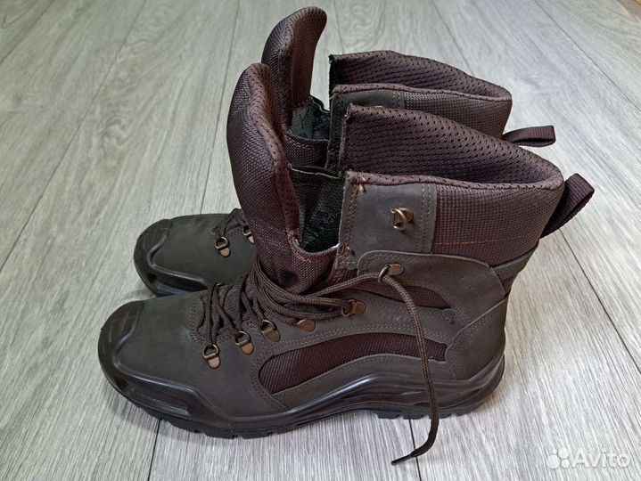 Берцы новые 43р